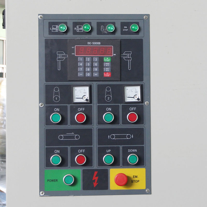 1500MM automatischer flacher Metallputzmaschinen PLC-Kern mit verstellbarem Gurt
