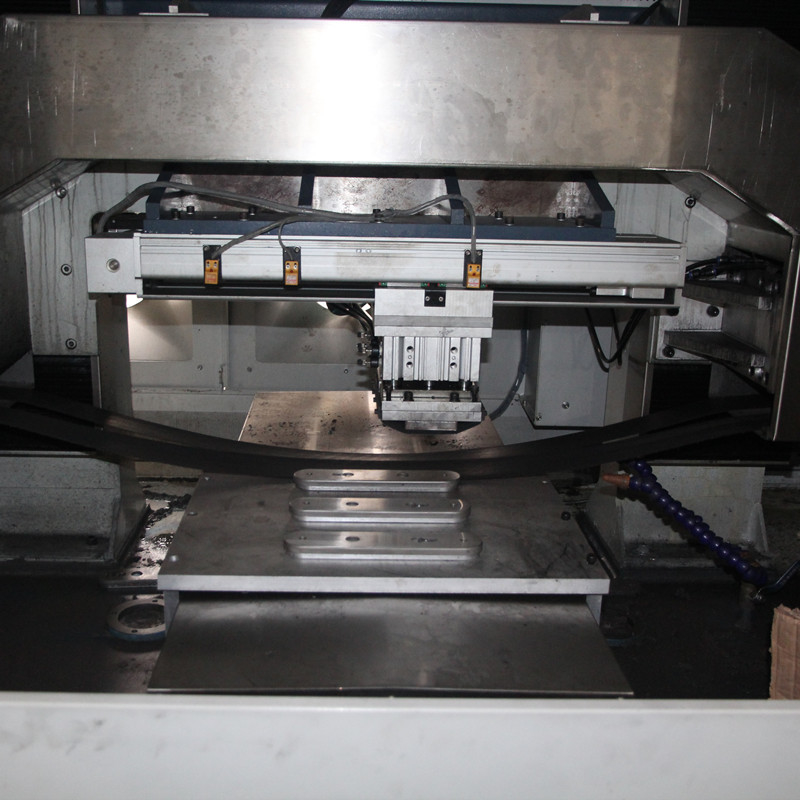 Edelstahl-Metallverschluss-Platten-gerader Drahtziehen-Maschinen-Boden-Abflussventil-Körper